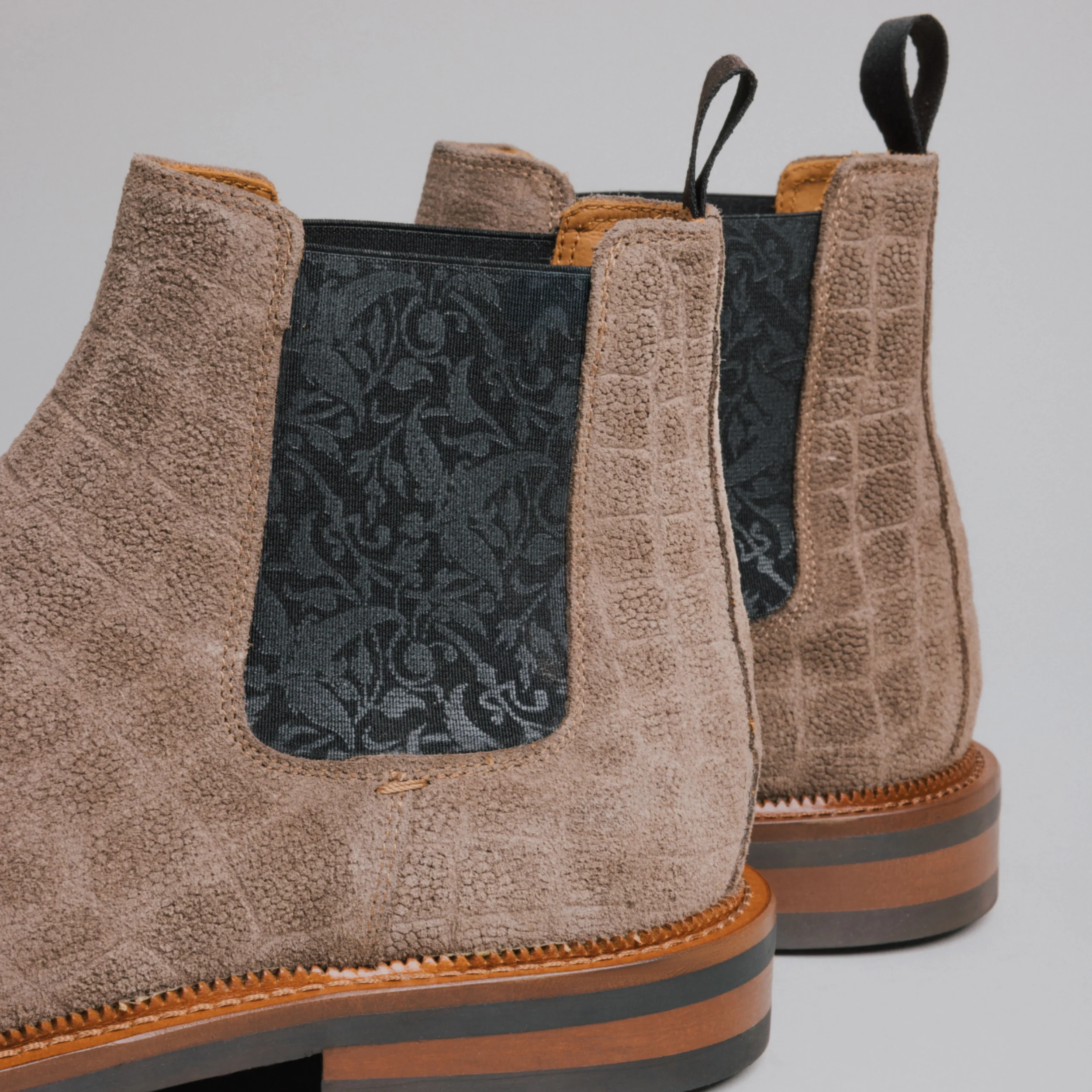 The Glen Boot in Taupe Croco - Image 3