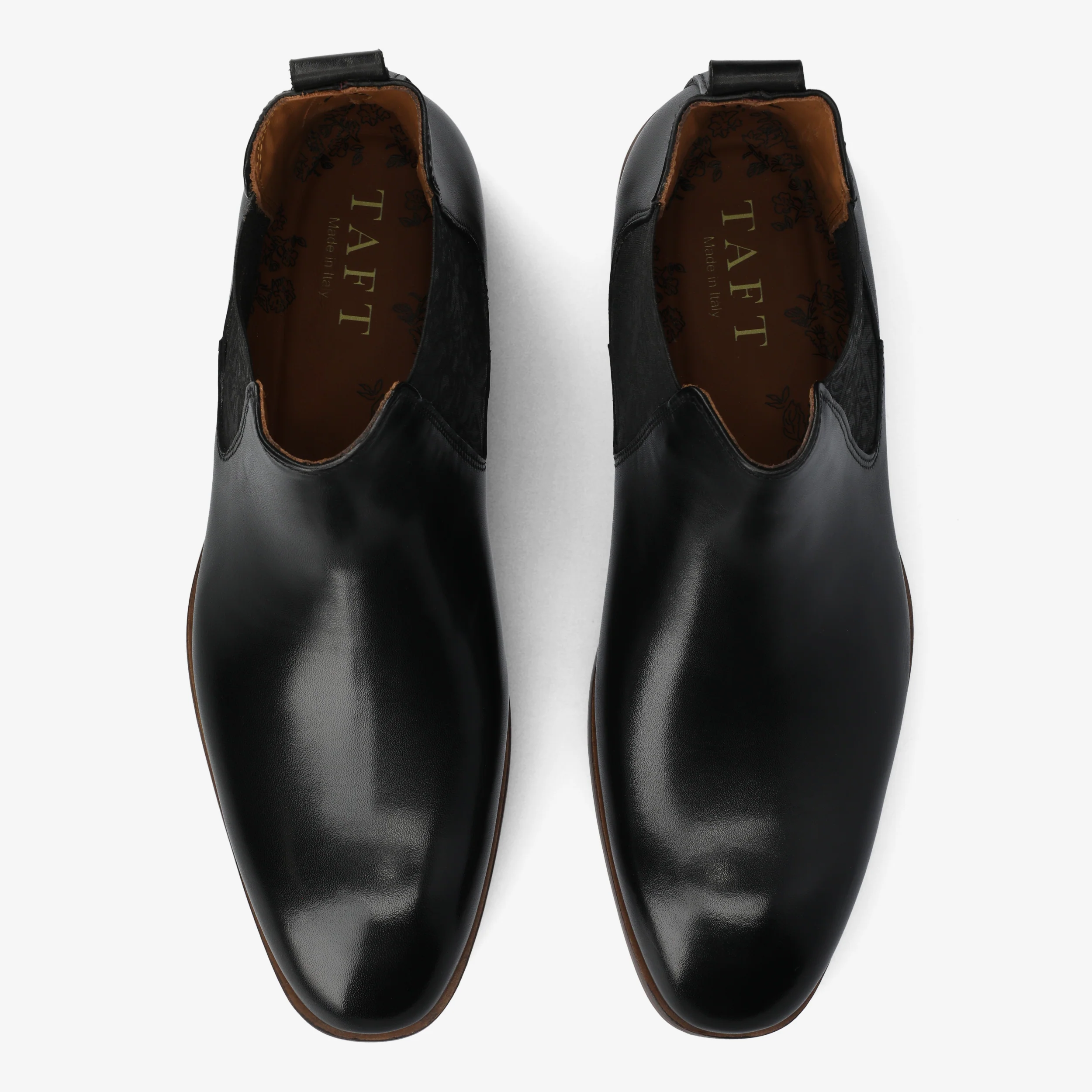 The Murphy Chelsea Boot in Black - Image 3